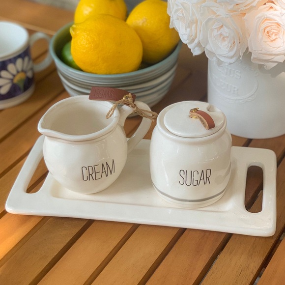 Mud Pie Other - Mud Pie Cream And Sugar Set w/ Tray